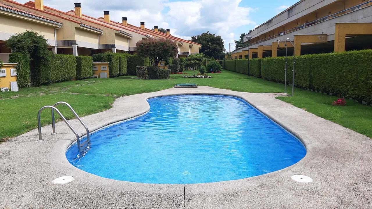 Apartamento Con Piscina En Portosin Exterior photo